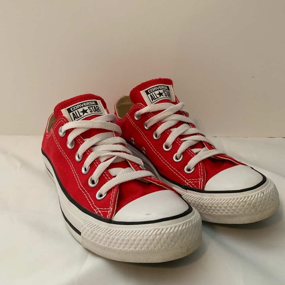 Red Converse